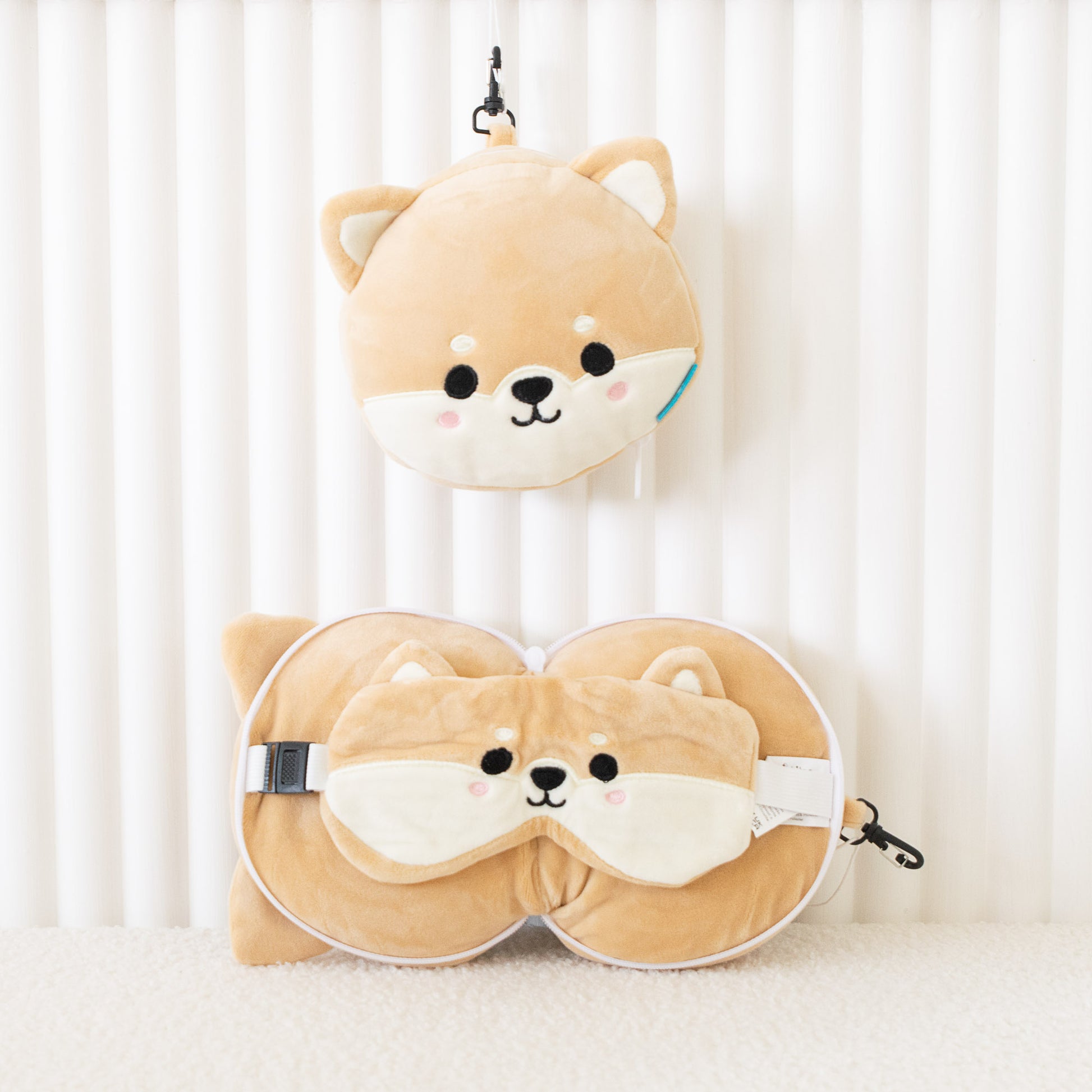 Coussin de voyage 2 en 1 avec masque de nuit  - Shiba Inu | Unibashi
