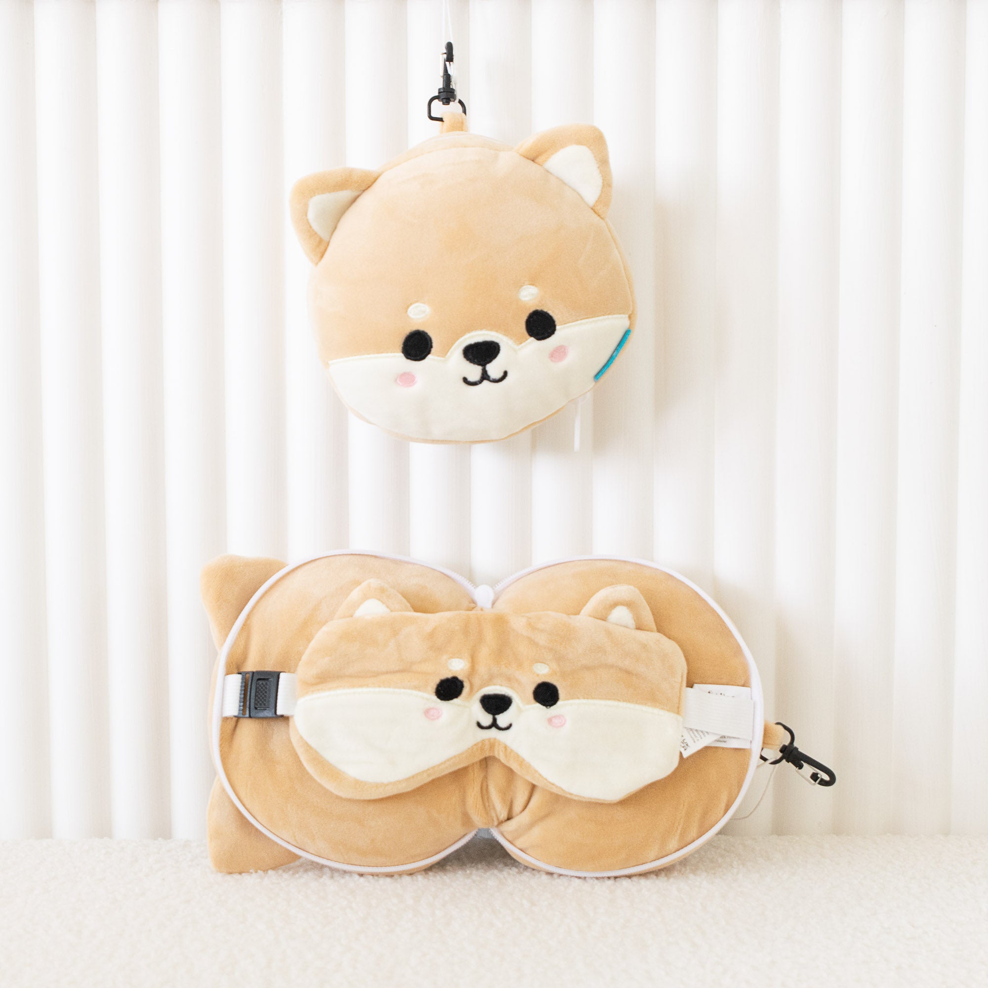 Coussin de voyage 2 en 1 avec masque de nuit  - Shiba Inu | Unibashi
