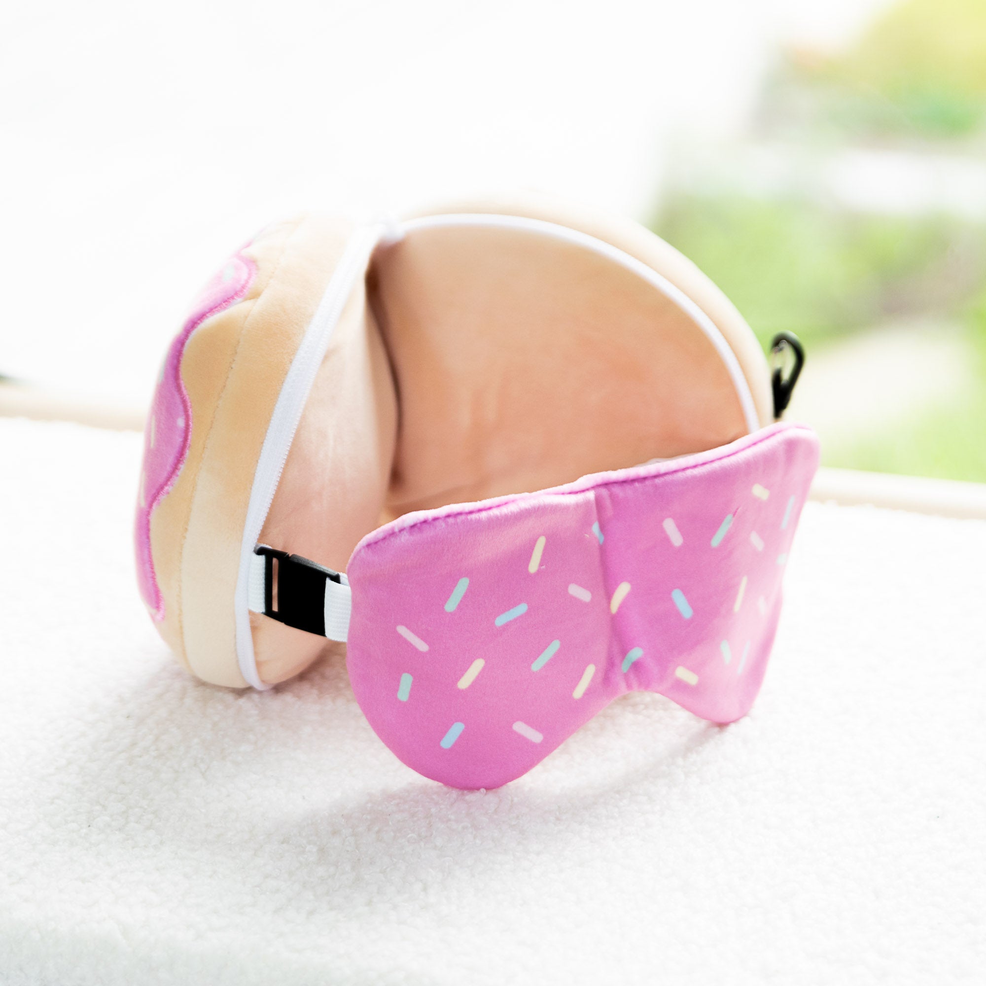 Coussin de voyage 2 en 1 avec masque - Donut