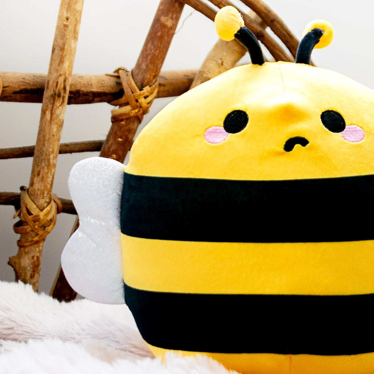 Peluche Kawaii Bobby l'Abeille