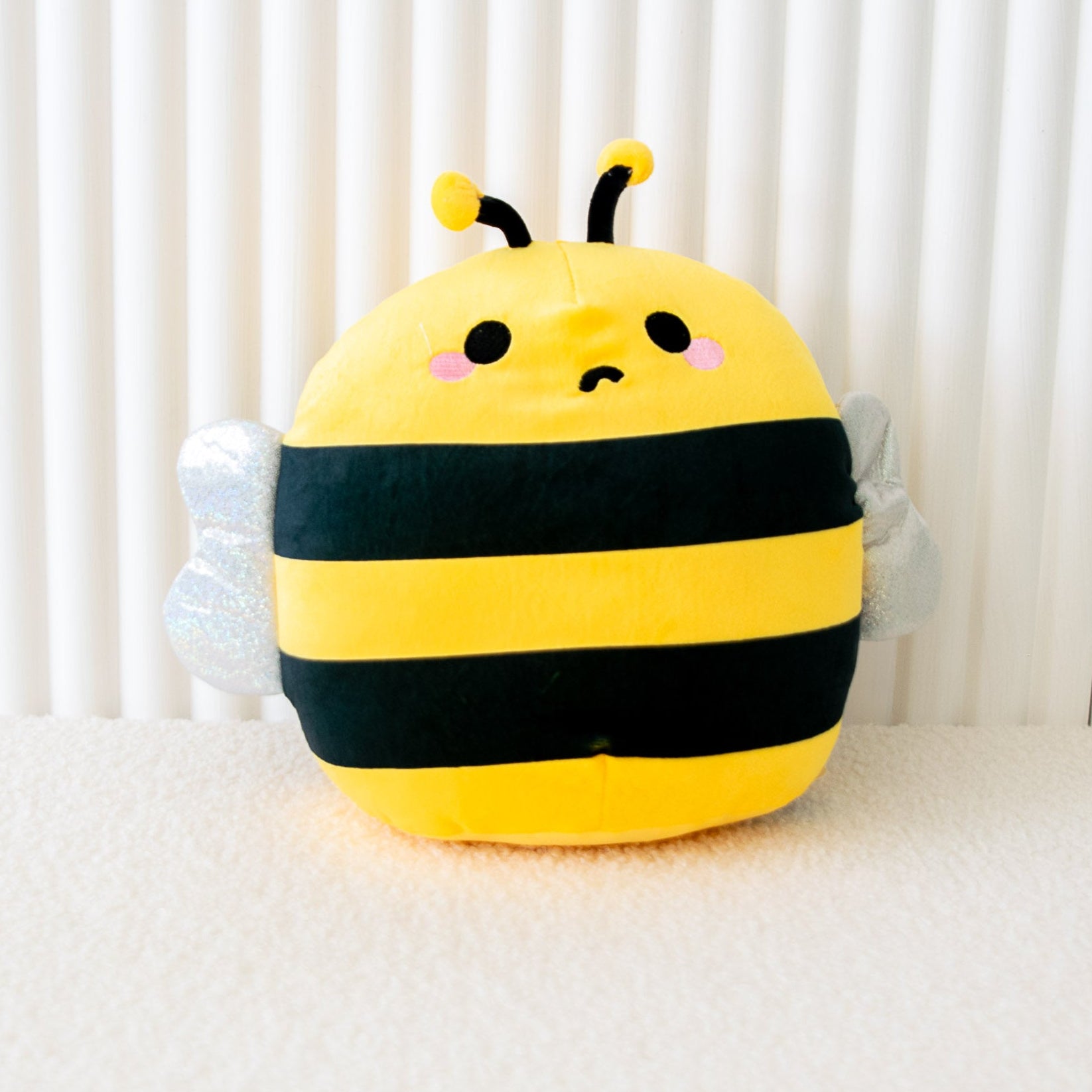 Peluche Kawaii Bobby l'Abeille