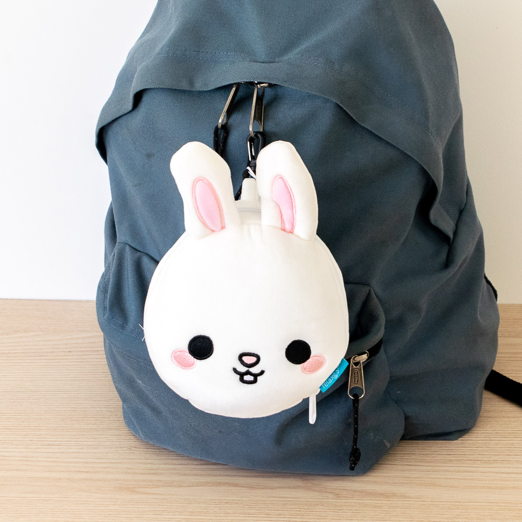 Coussin de voyage 2-en-1 avec masque, Frances le Lapin