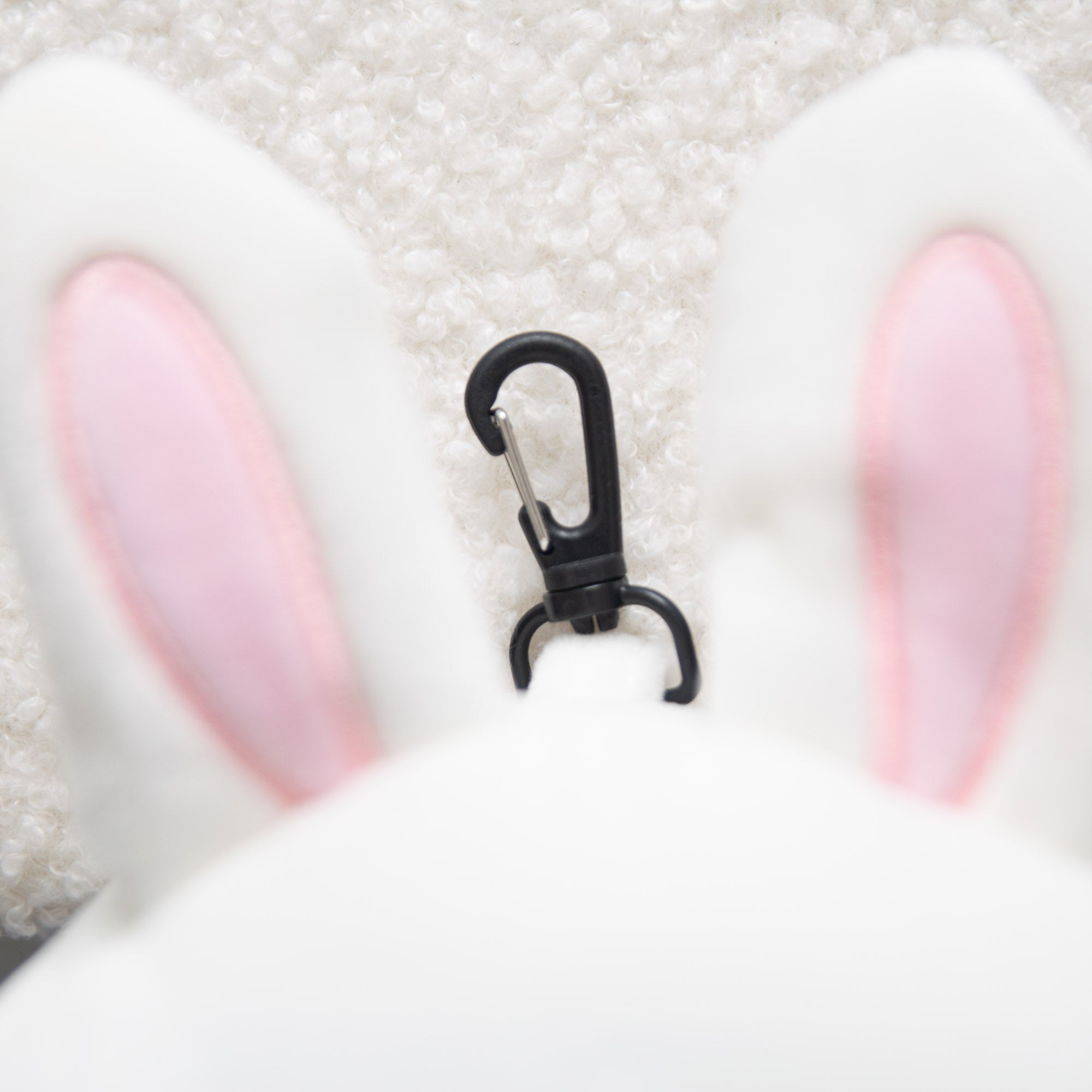 Coussin de voyage 2-en-1 avec masque, Frances le Lapin