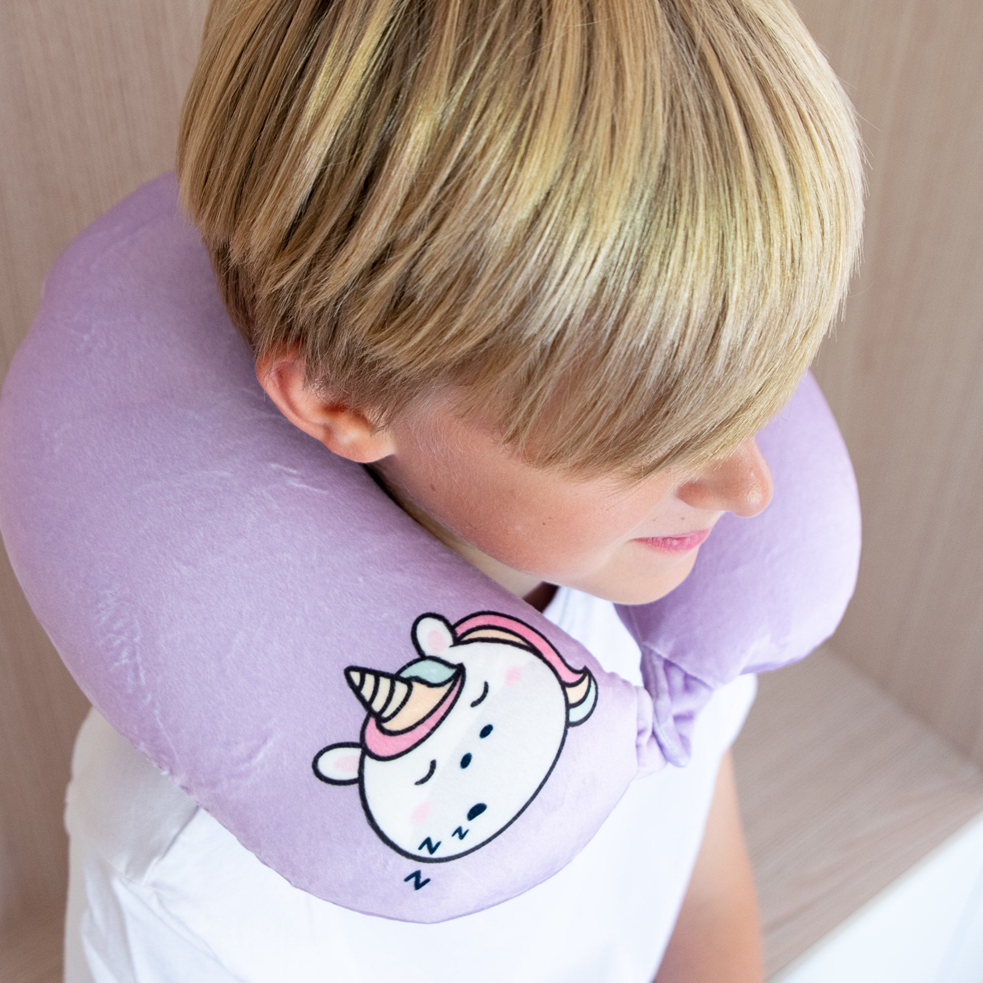 Coussin de voyage 2-en-1 Astra, la Licorne