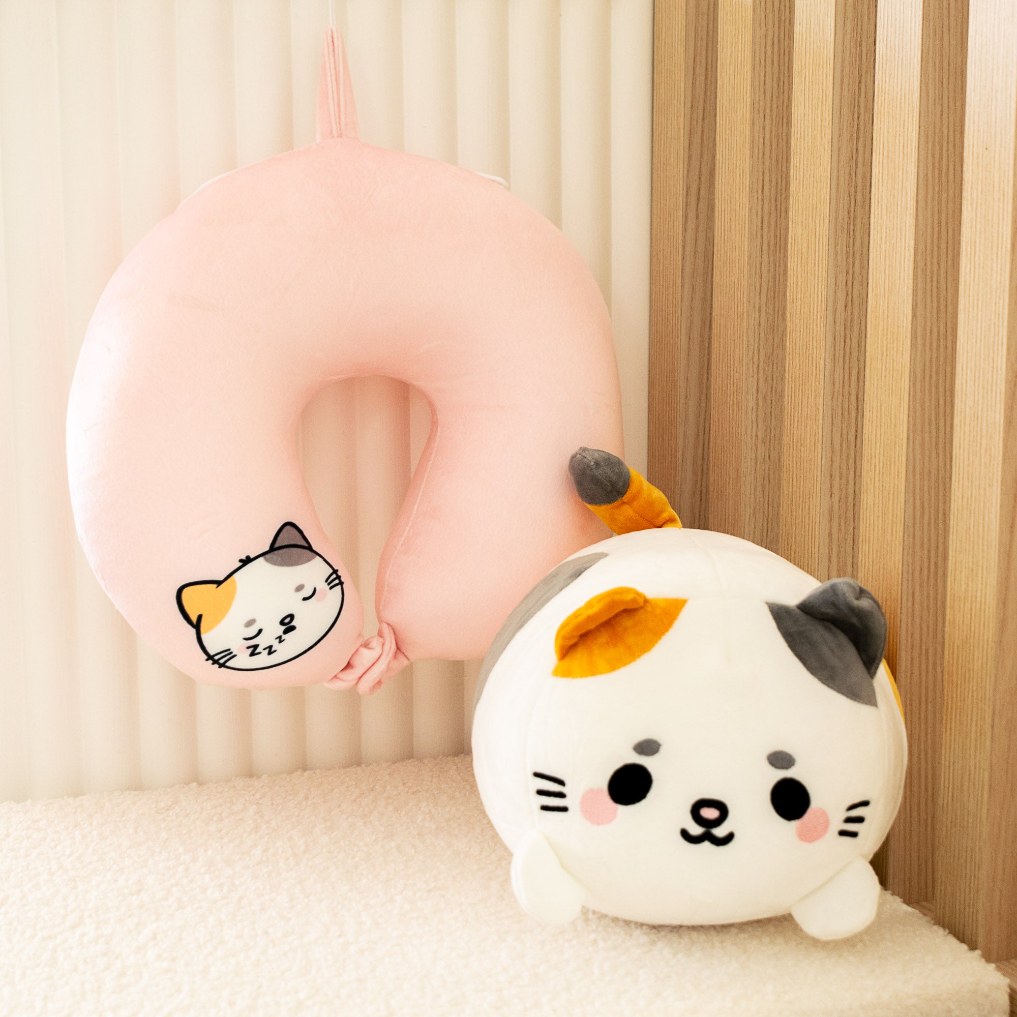 Coussin de voyage 2-en-1 Lola le Chat