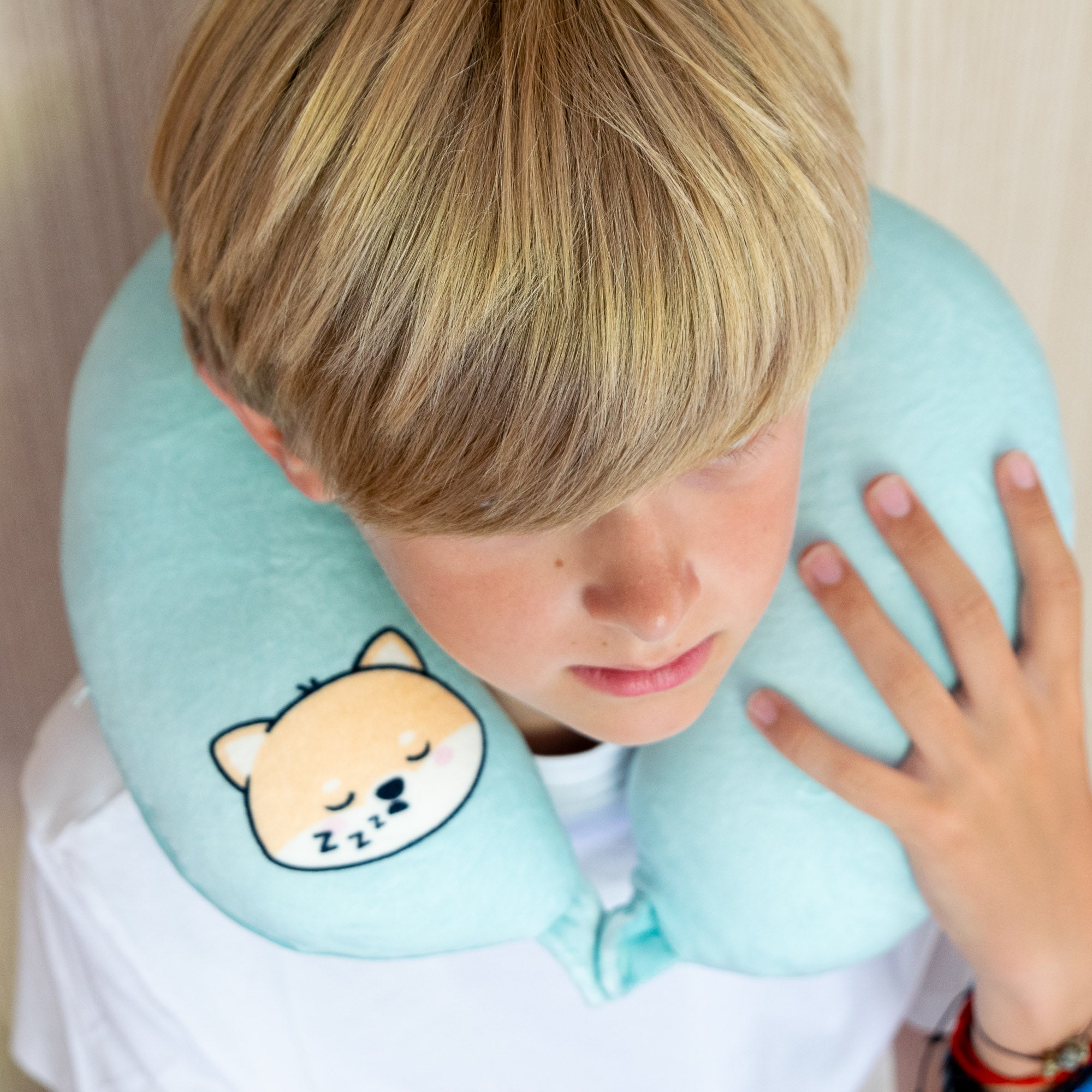 Coussin de voyage 2-en-1 Shuggs, le Shiba Inu