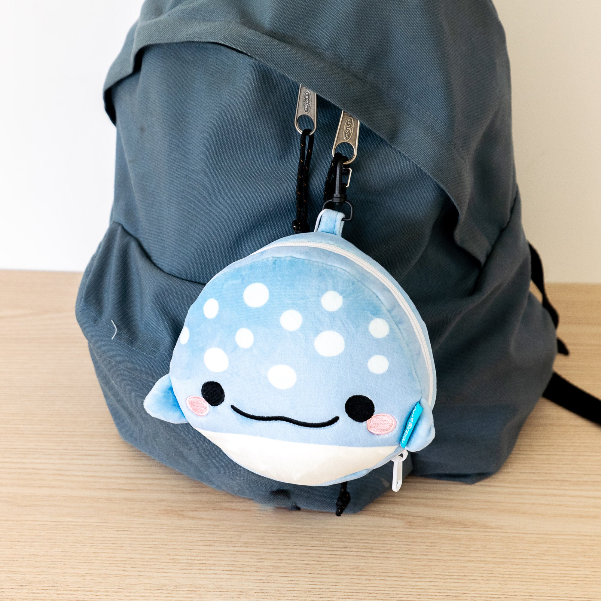 Coussin de voyage 2 en 1 avec masque - Aoi la Baleine