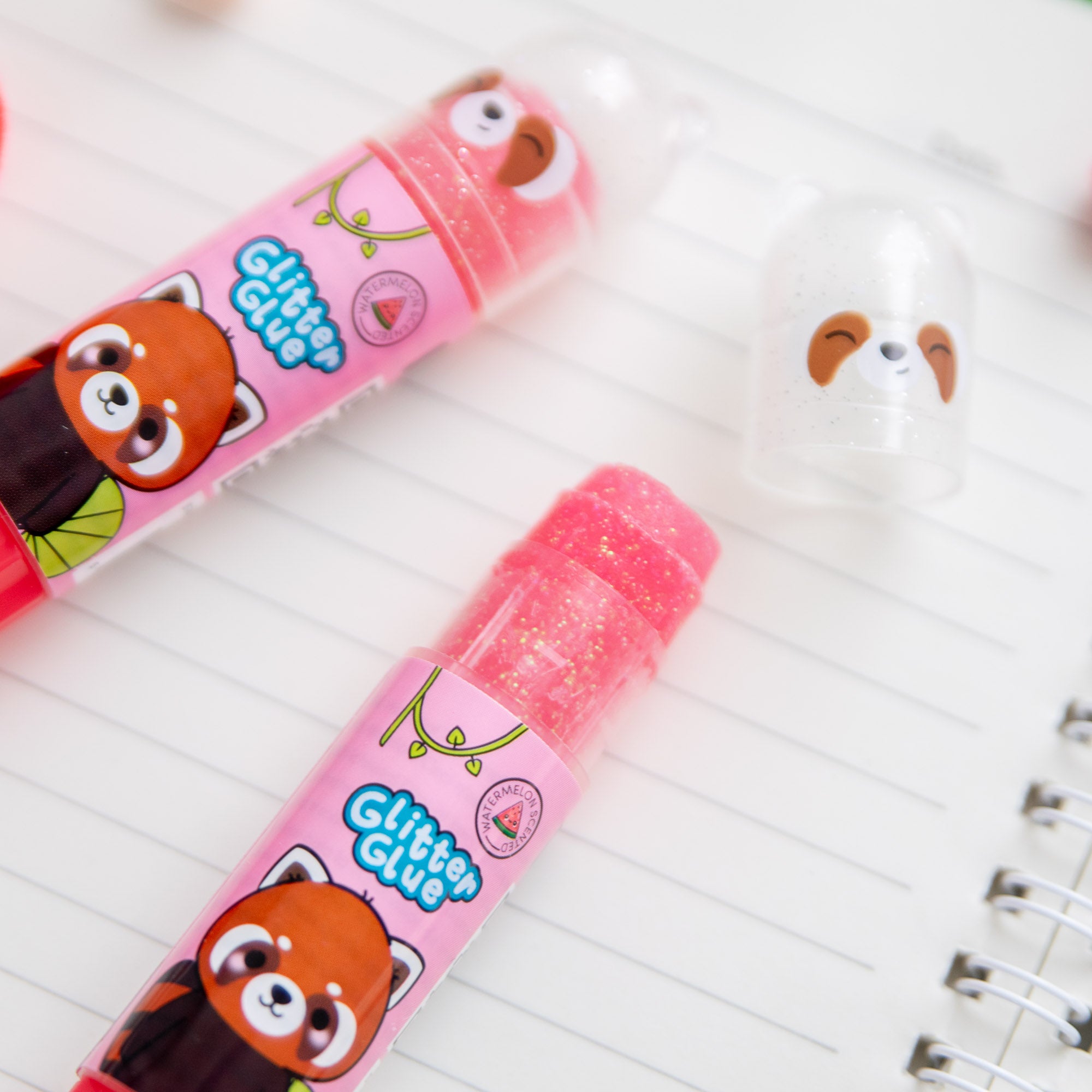 Bâton de Colle Pailletté et Parfumé - Panda Roux