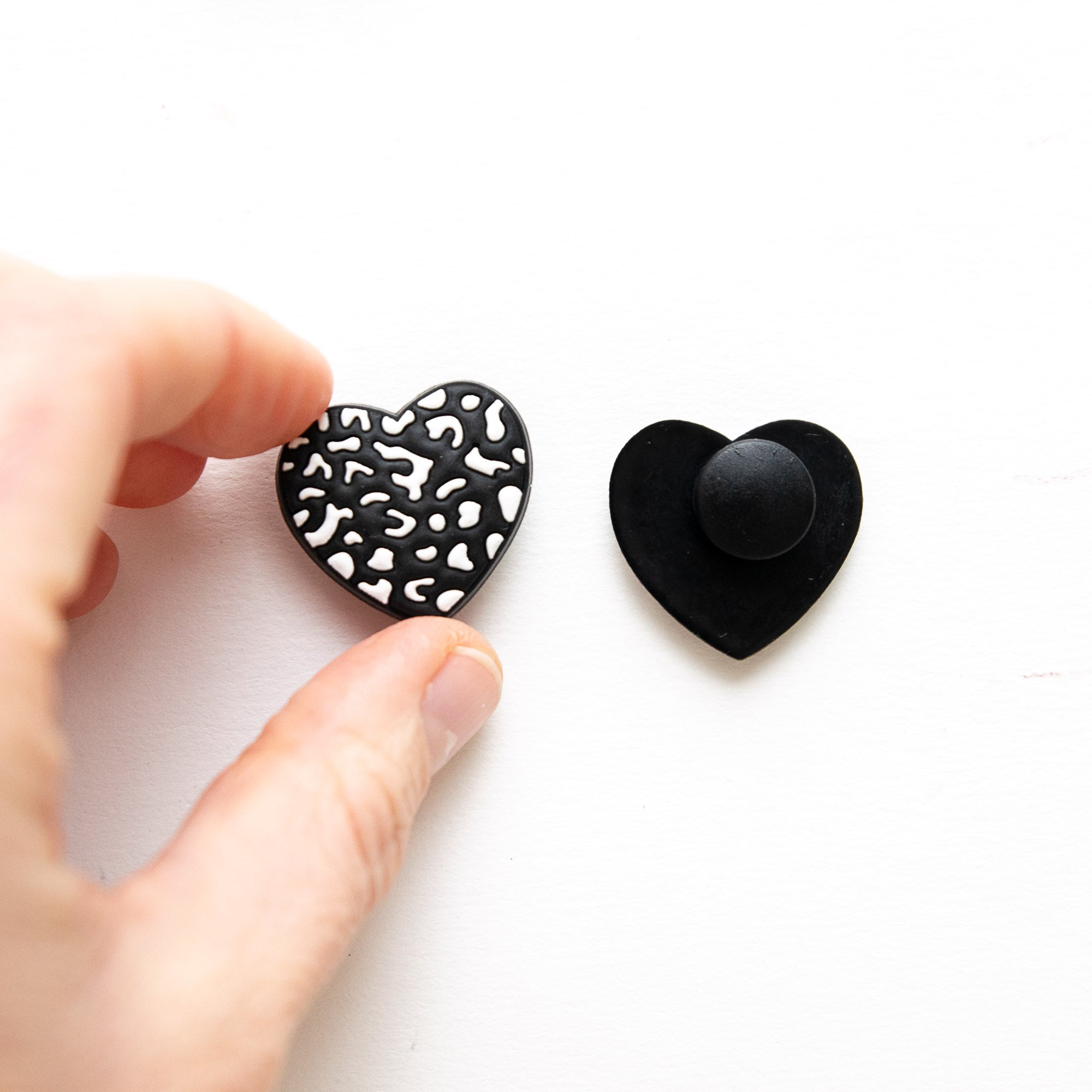 Accessoires pour Crocs Coeur Leopard Noir & Blanc