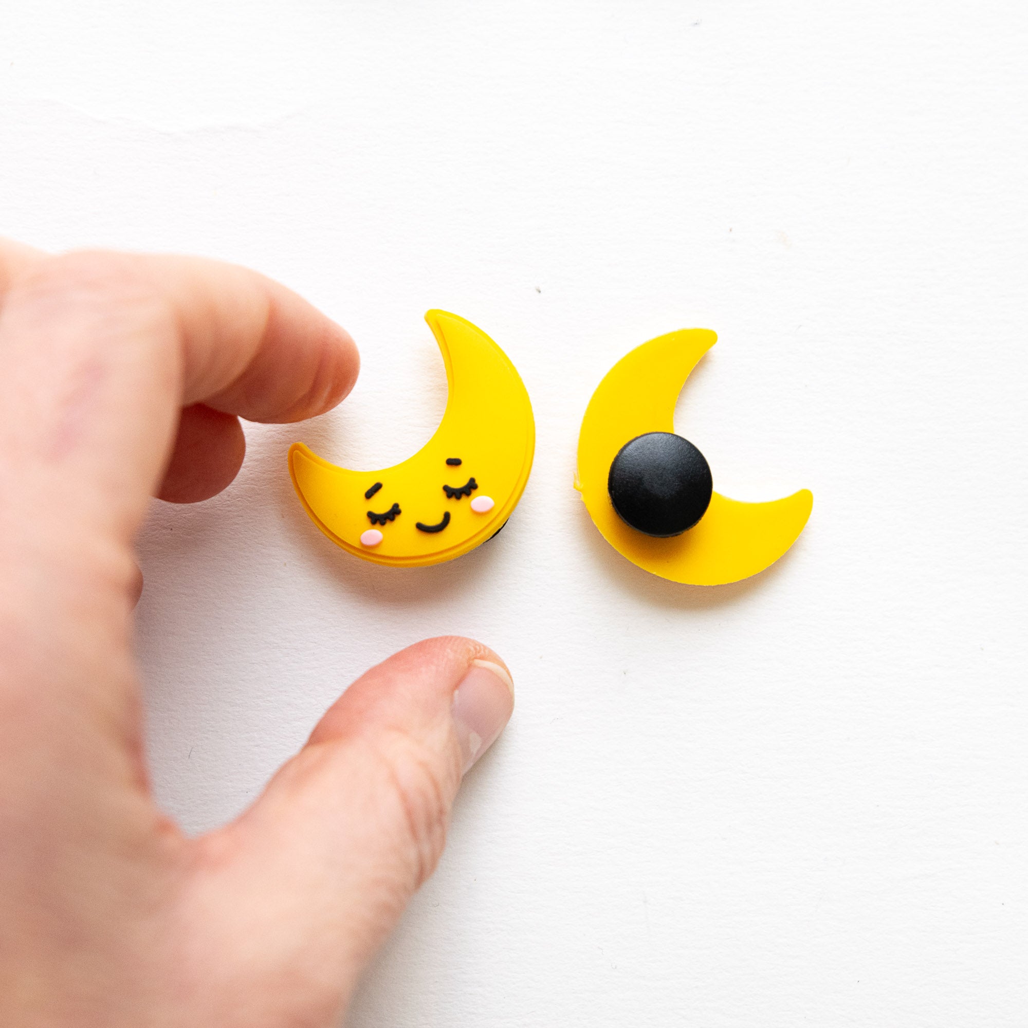 Accessoires pour Crocs Lune Jaune Endormie