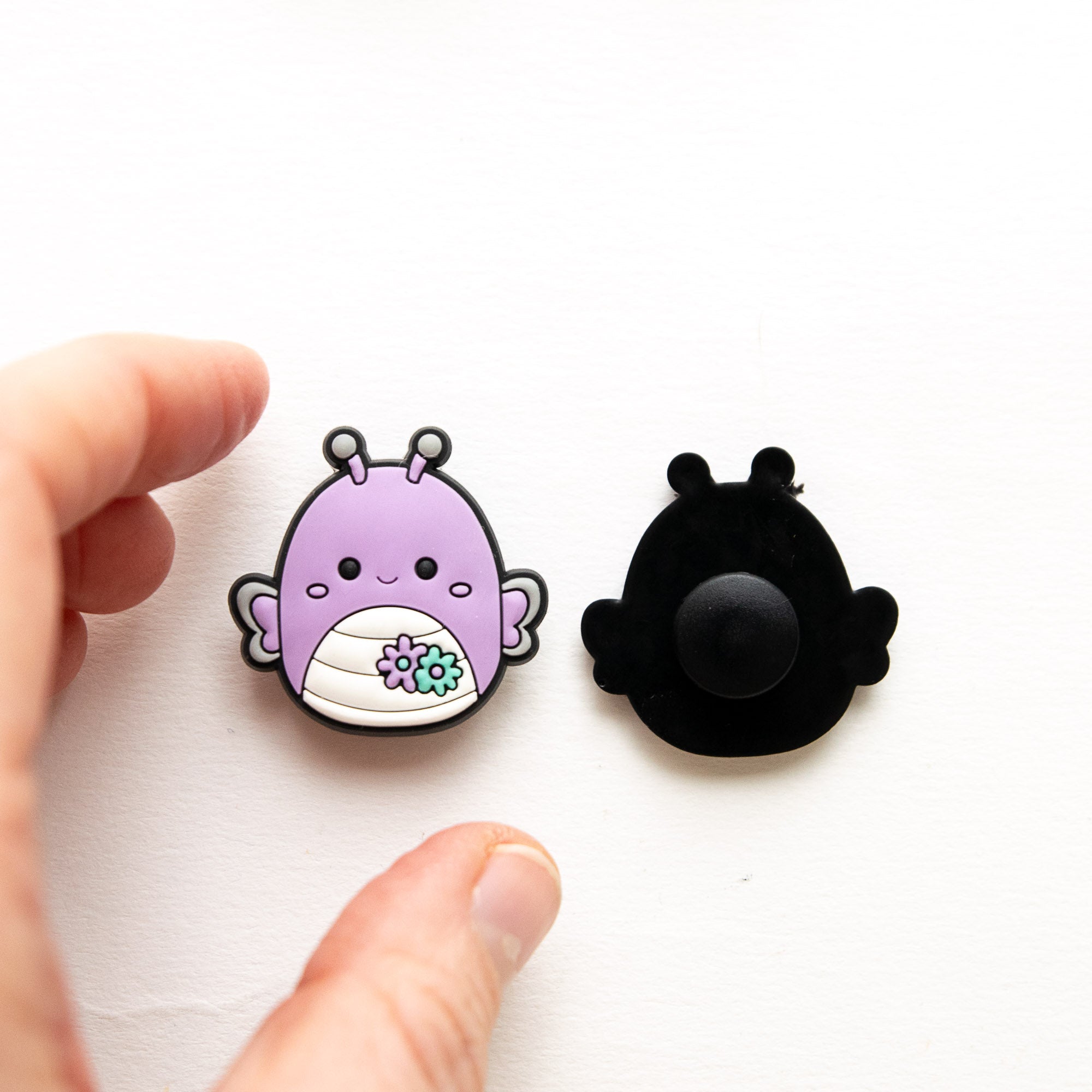 Accessoires pour Crocs Abeille Violette