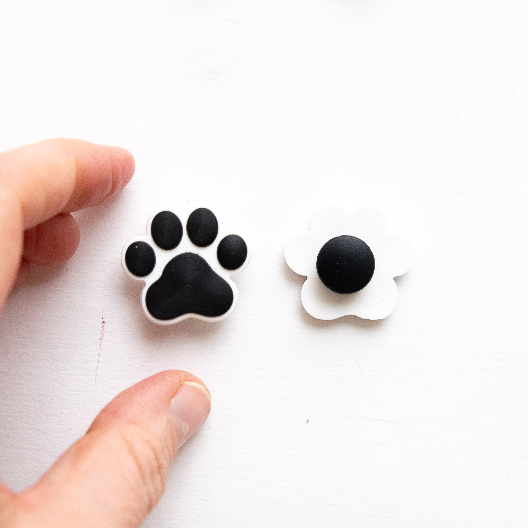 Accessoires pour Crocs Patte de Chat Noir/Blanc