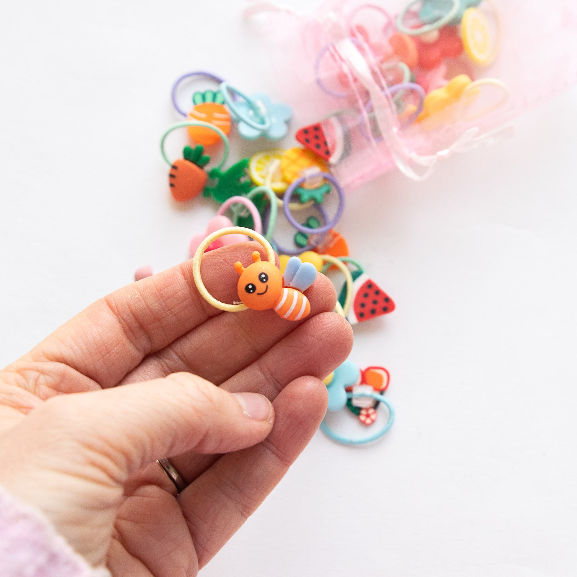 Lot de 30 élastiques Cheveux – Assortiment Fleurs & Animaux