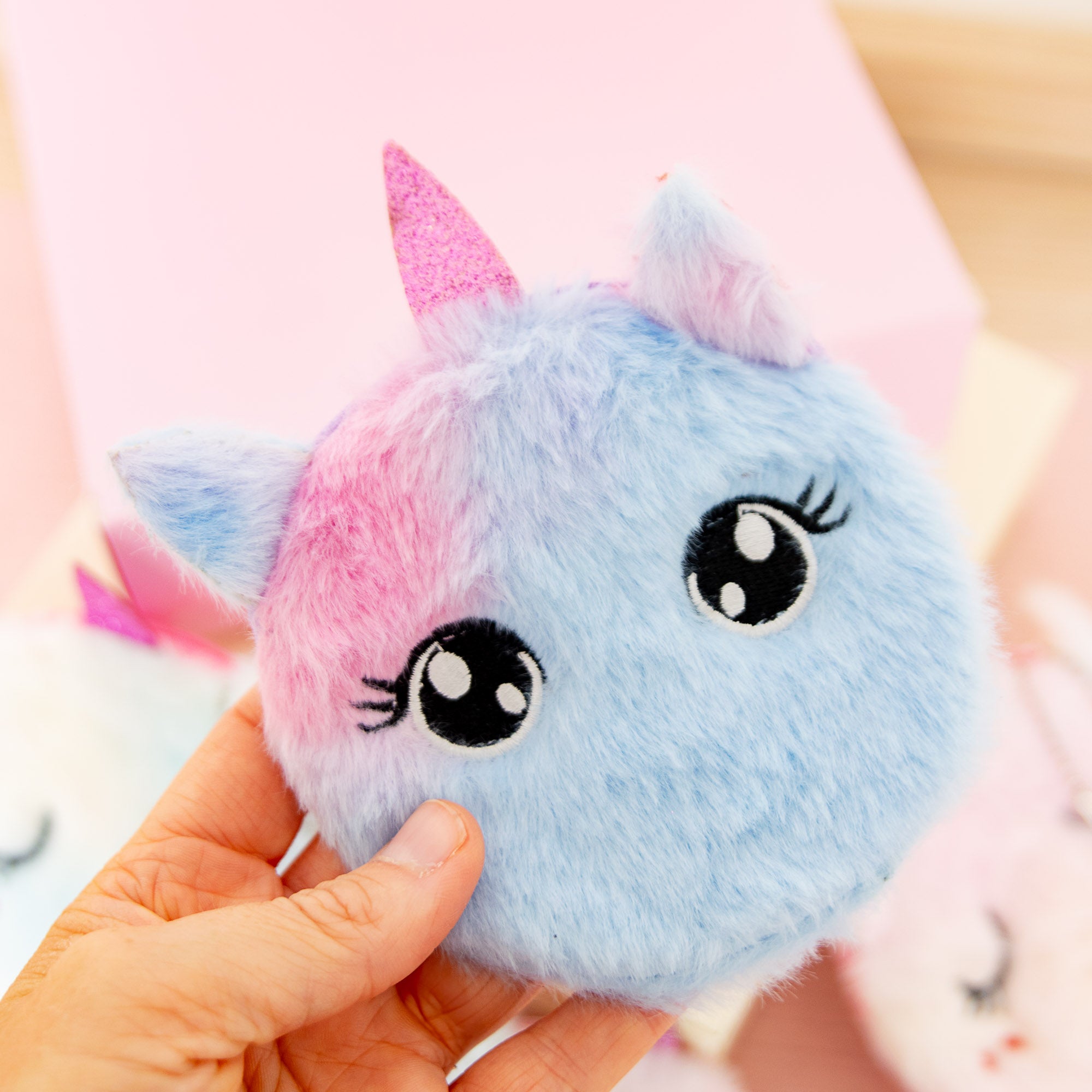 Porte Monnaie Peluche Licorne Eveillée