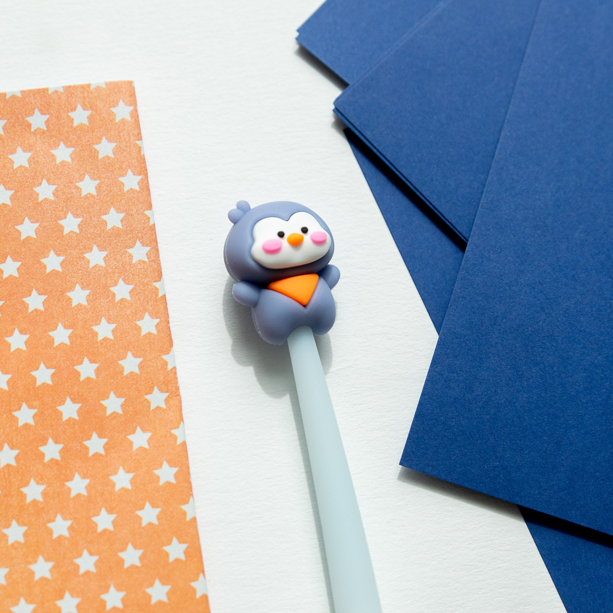 Stylo Souple à Secouer - Pingouin Kawaii