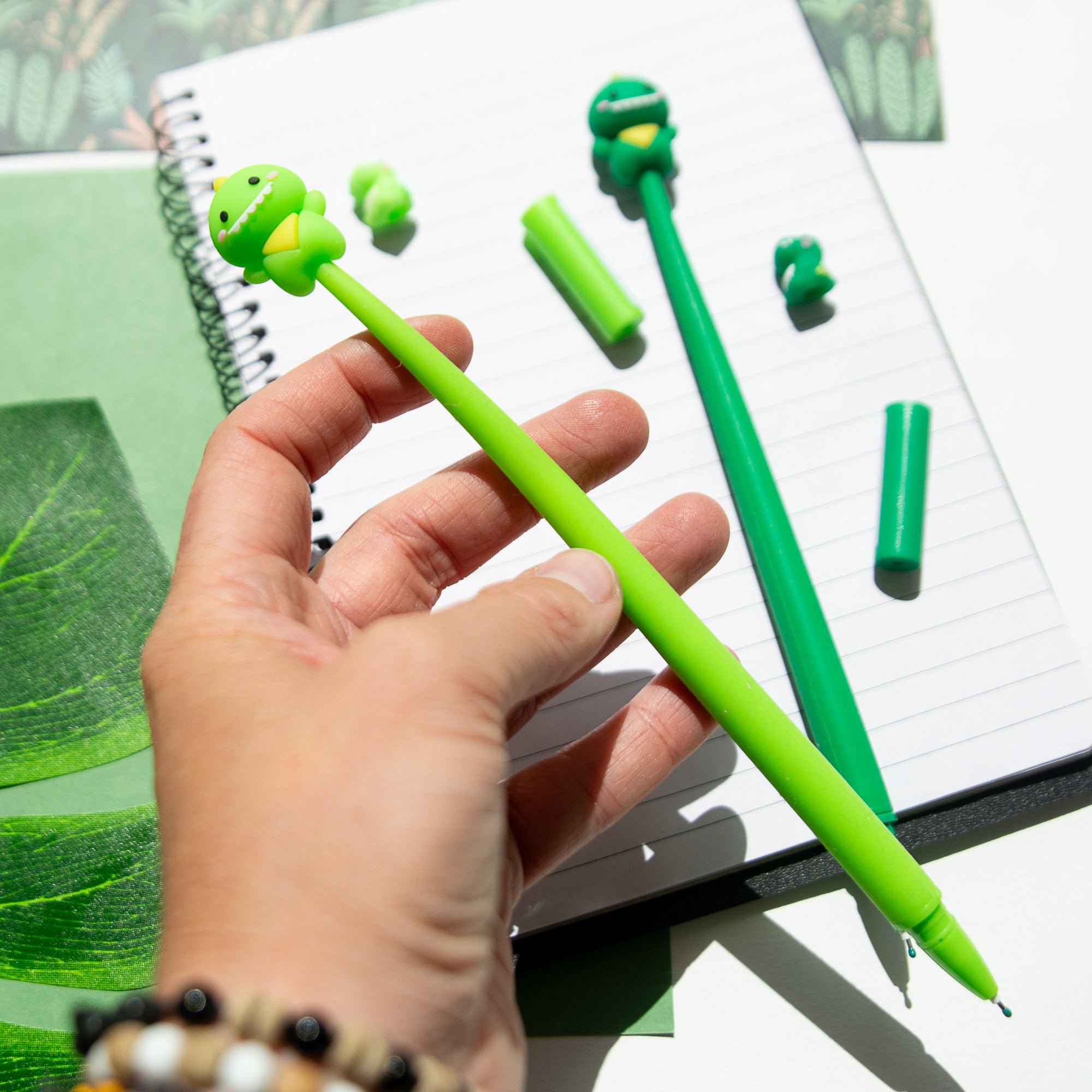 Stylo Souple à Secouer - Bébé Dinosaure Kawaii