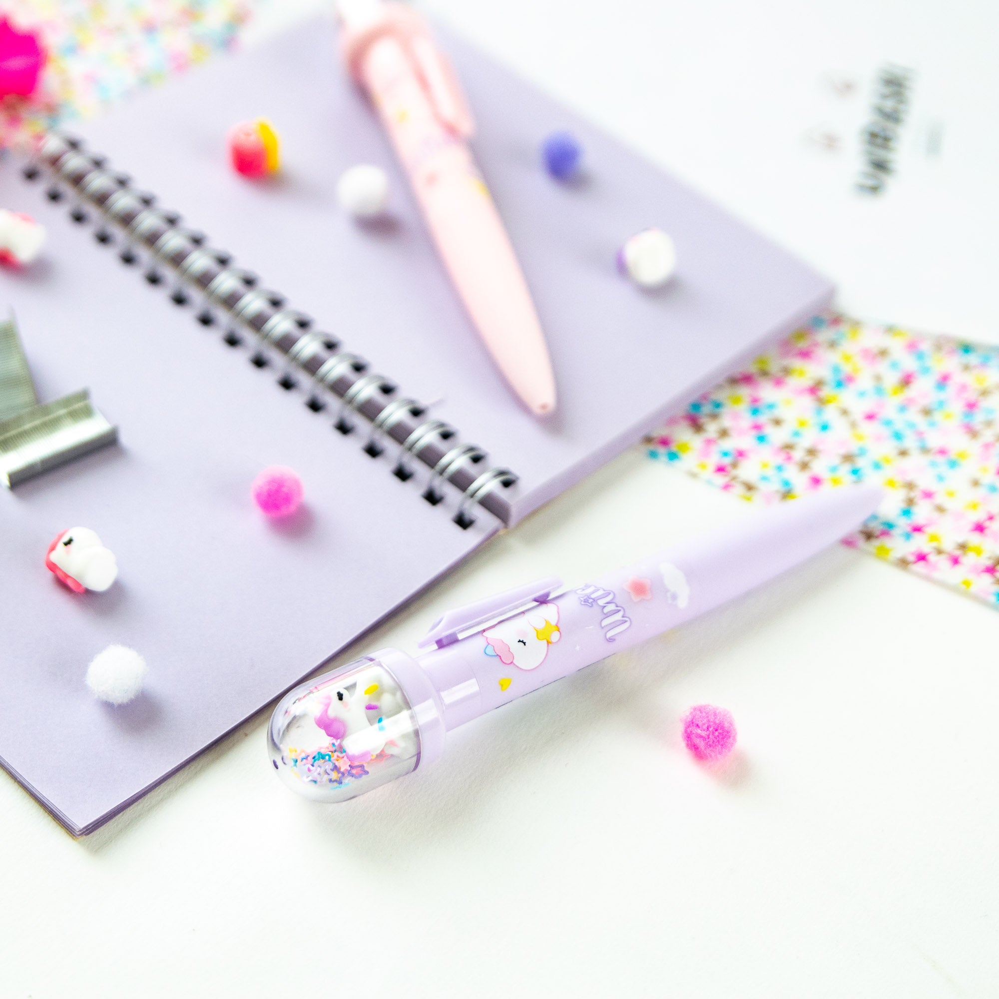 Stylo Kawaii Boule à neige – Licorne