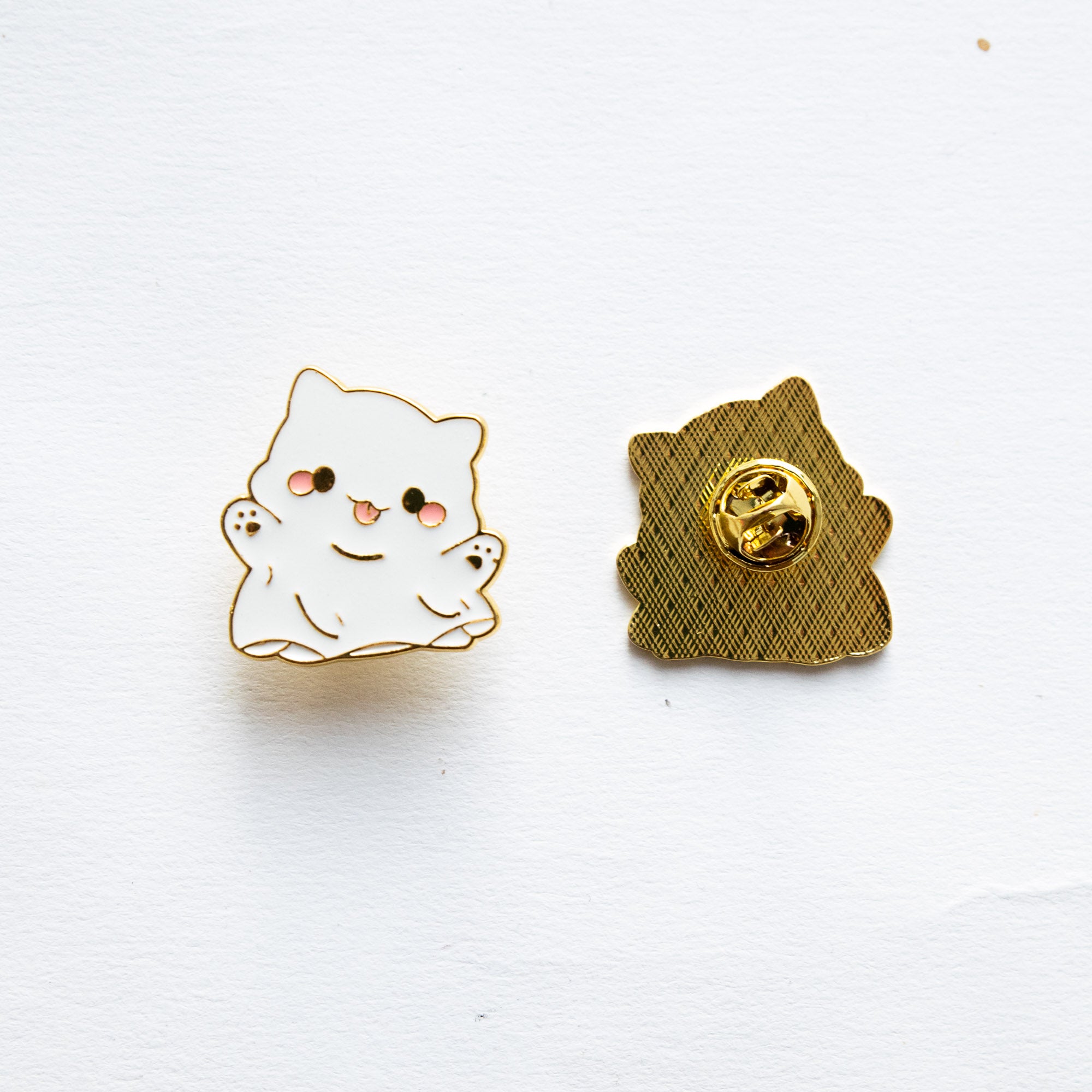 Pin's Chat Fantôme Happy