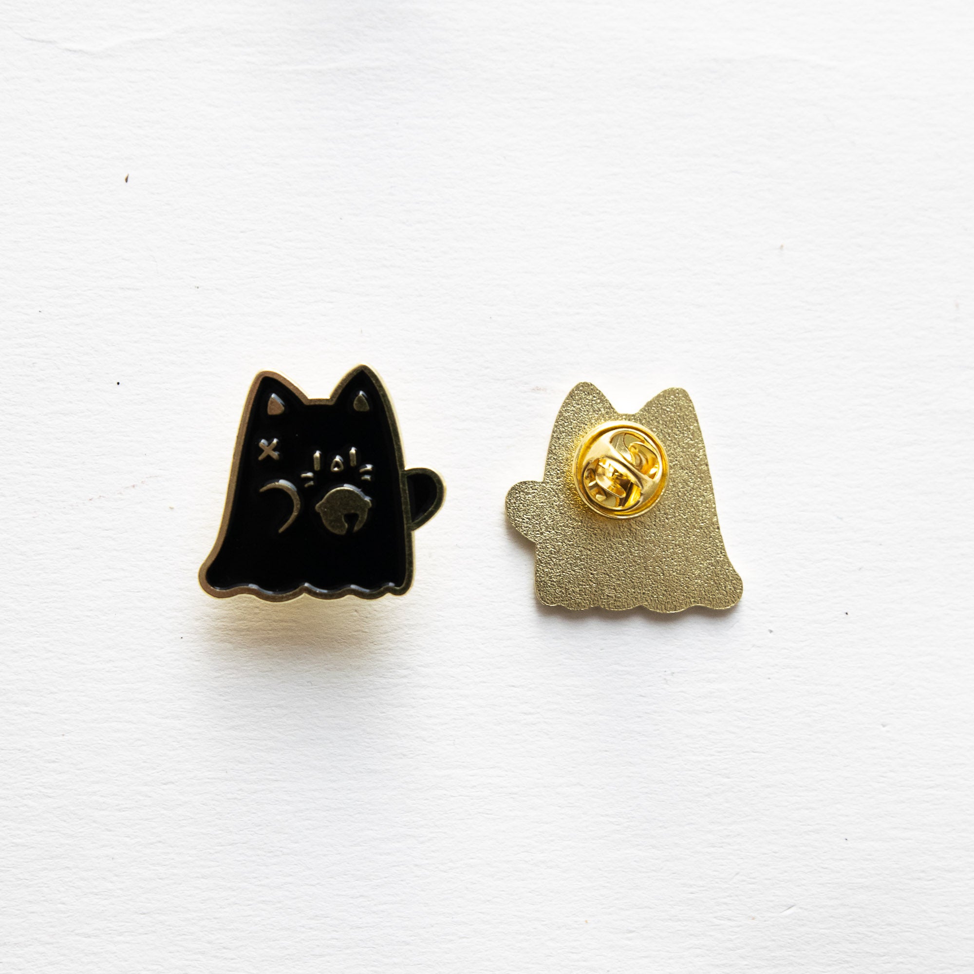 Pin's Chat Fantôme Noir