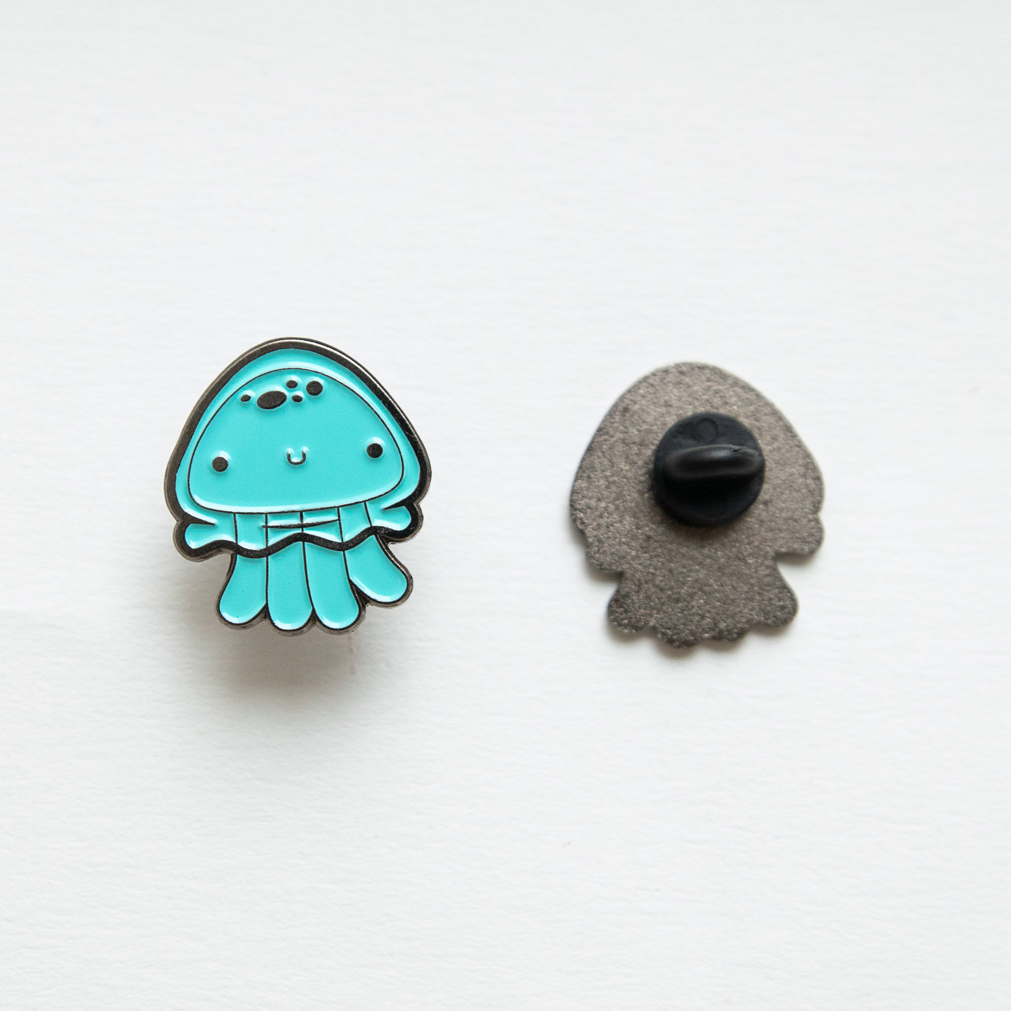 Pin's Méduse Bleue