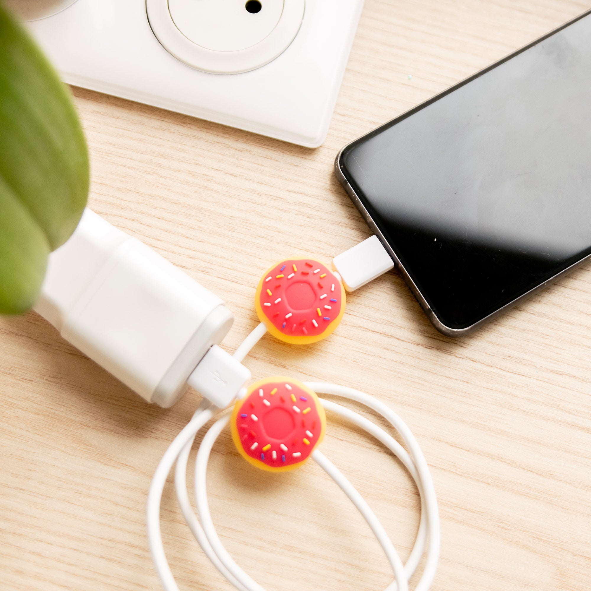 Protège-câble Kawaii USB Donut Rose