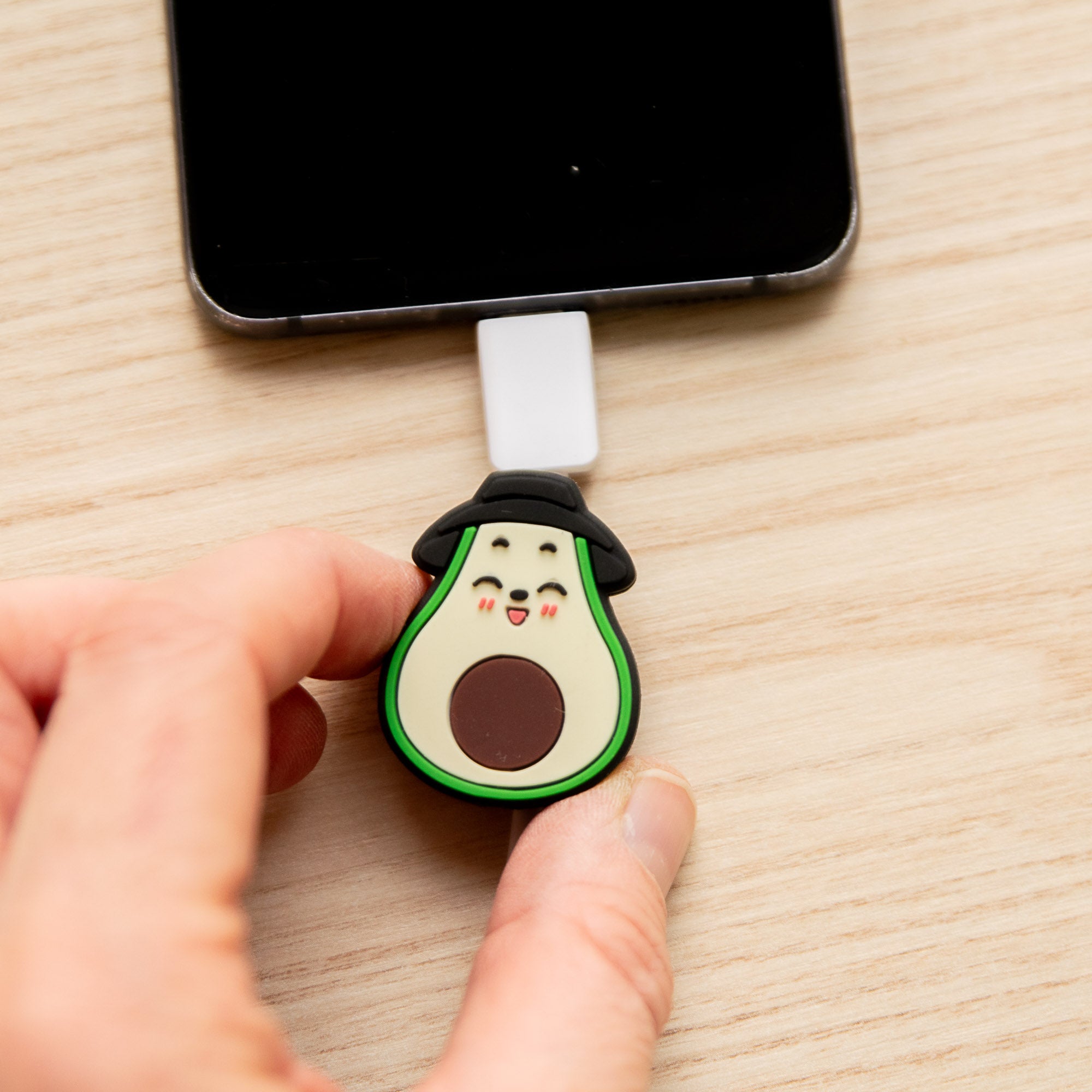 Protège-câble Kawaii USB Avocat & Chapeau