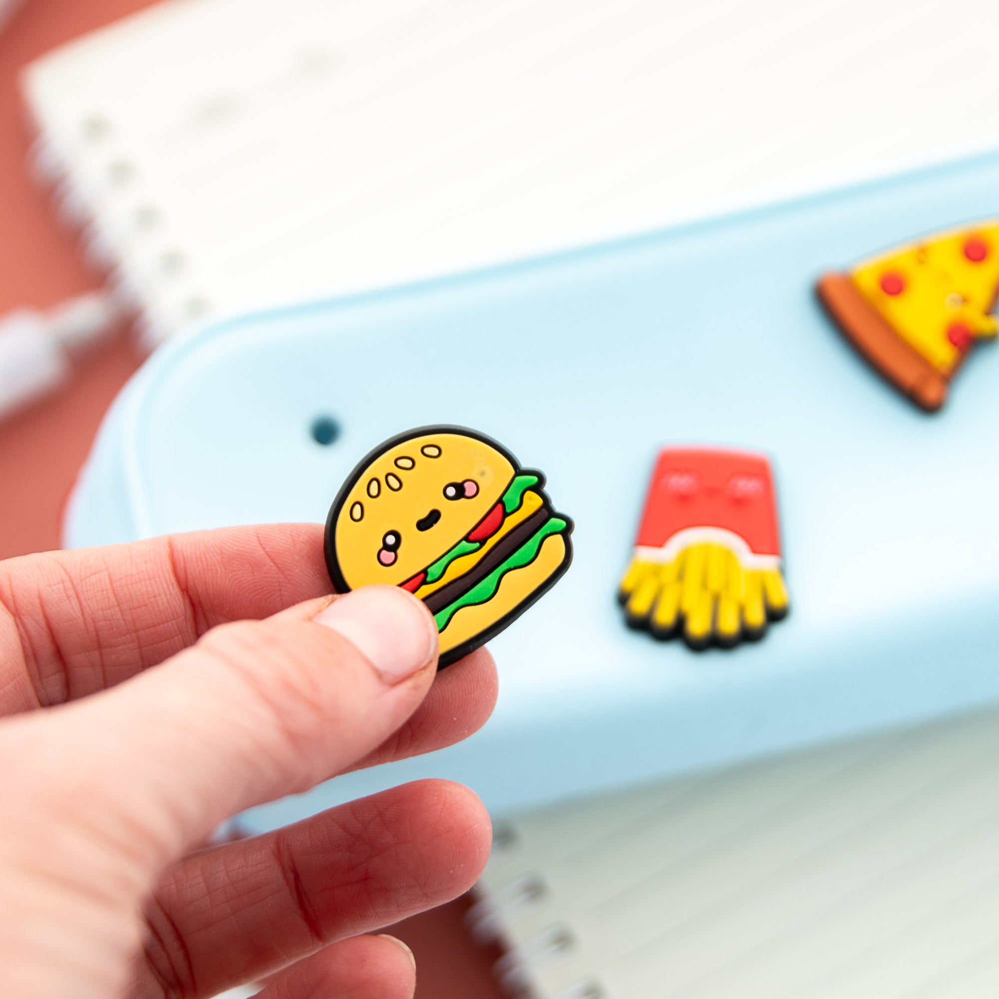 Trousse Silicone Burger avec Charms