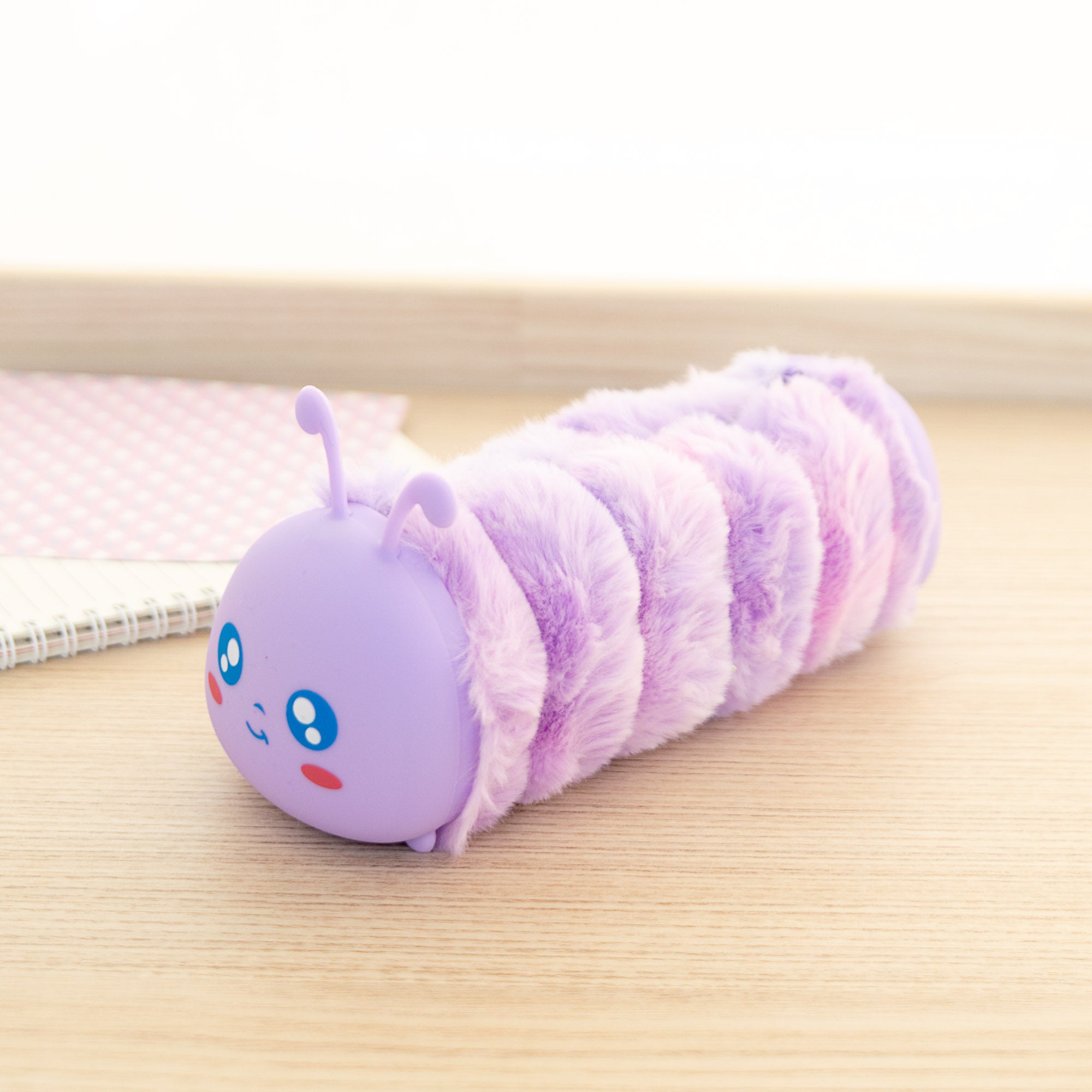 Trousse en Peluche & Silicone Chenille
