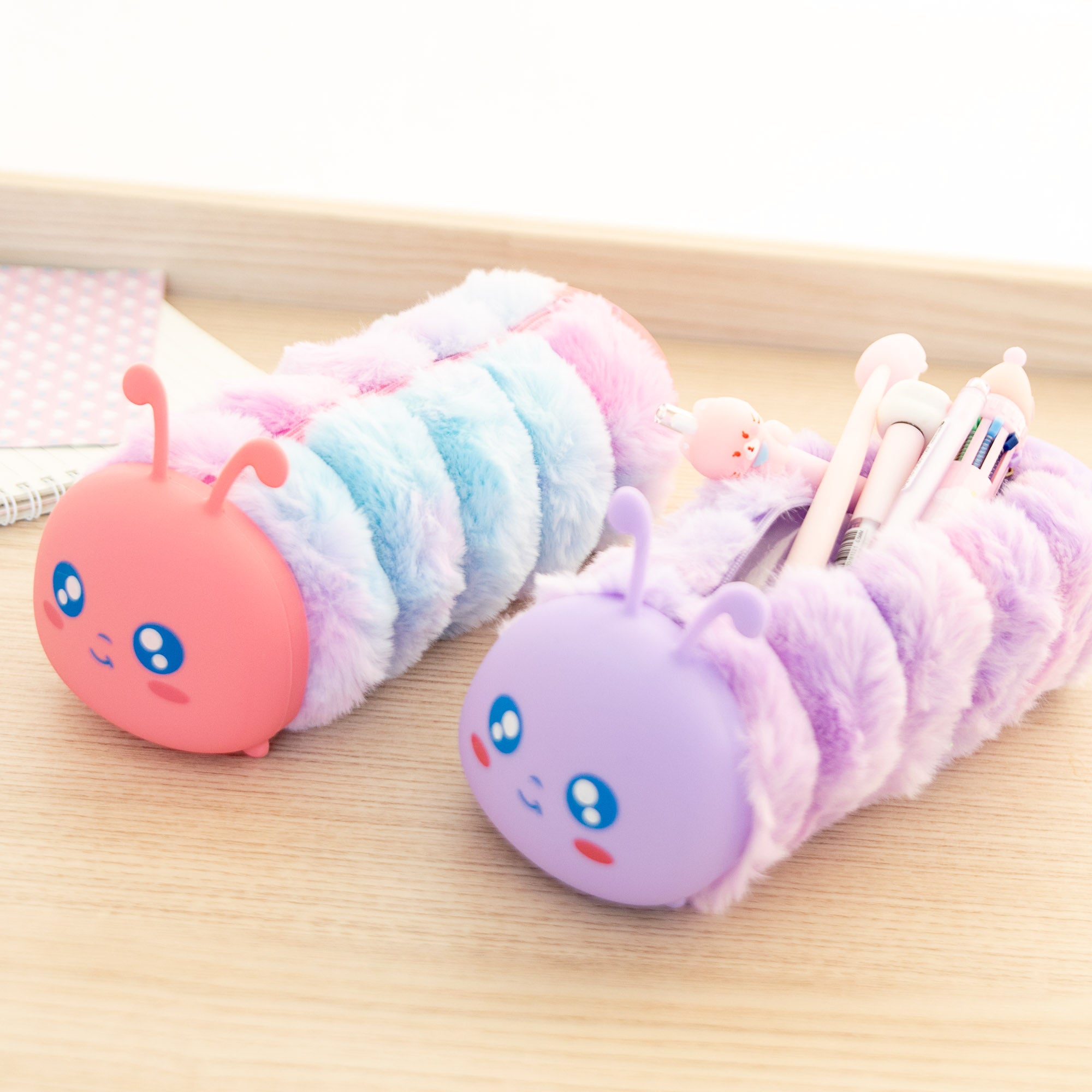 Trousse en Peluche & Silicone Chenille