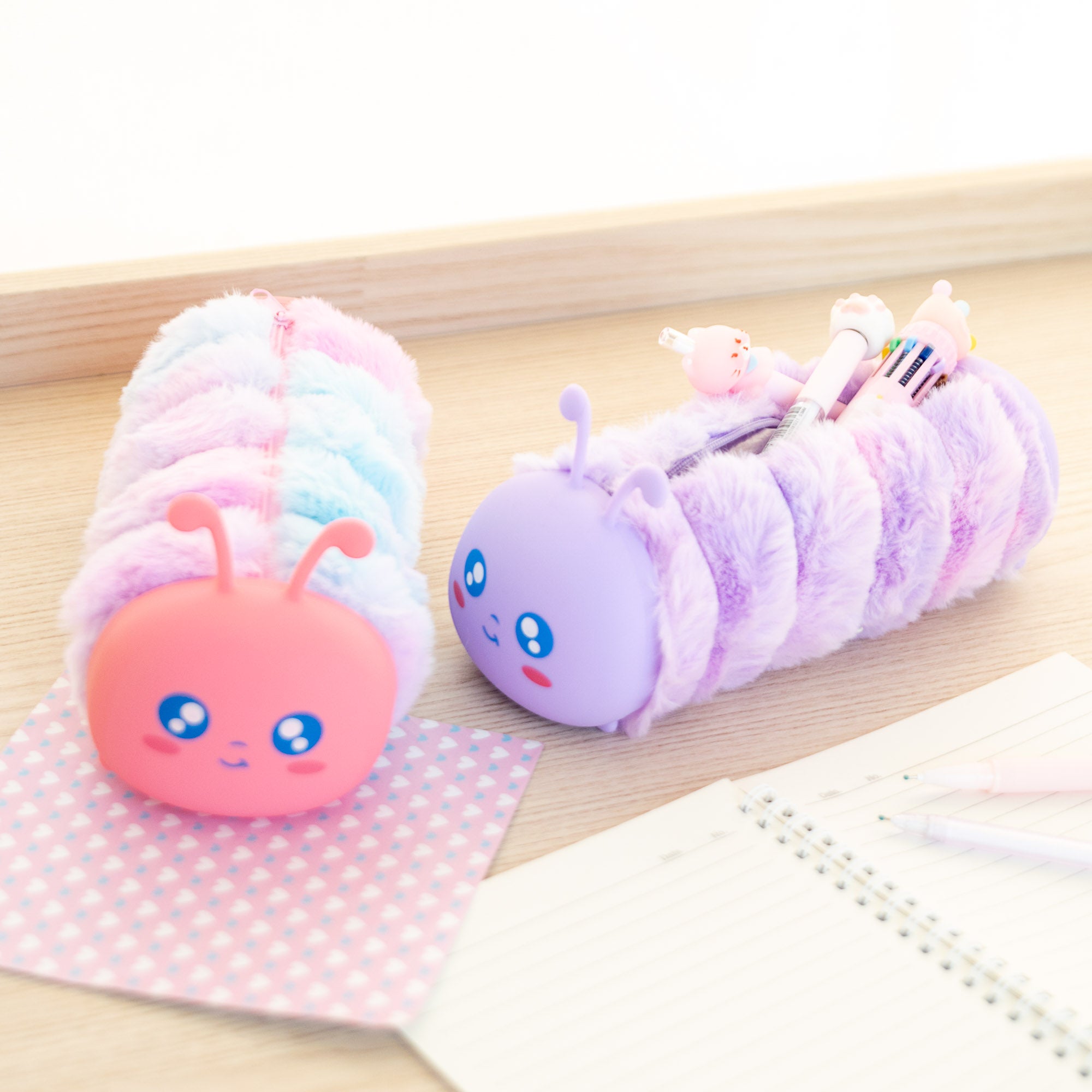 Trousse en Peluche & Silicone Chenille