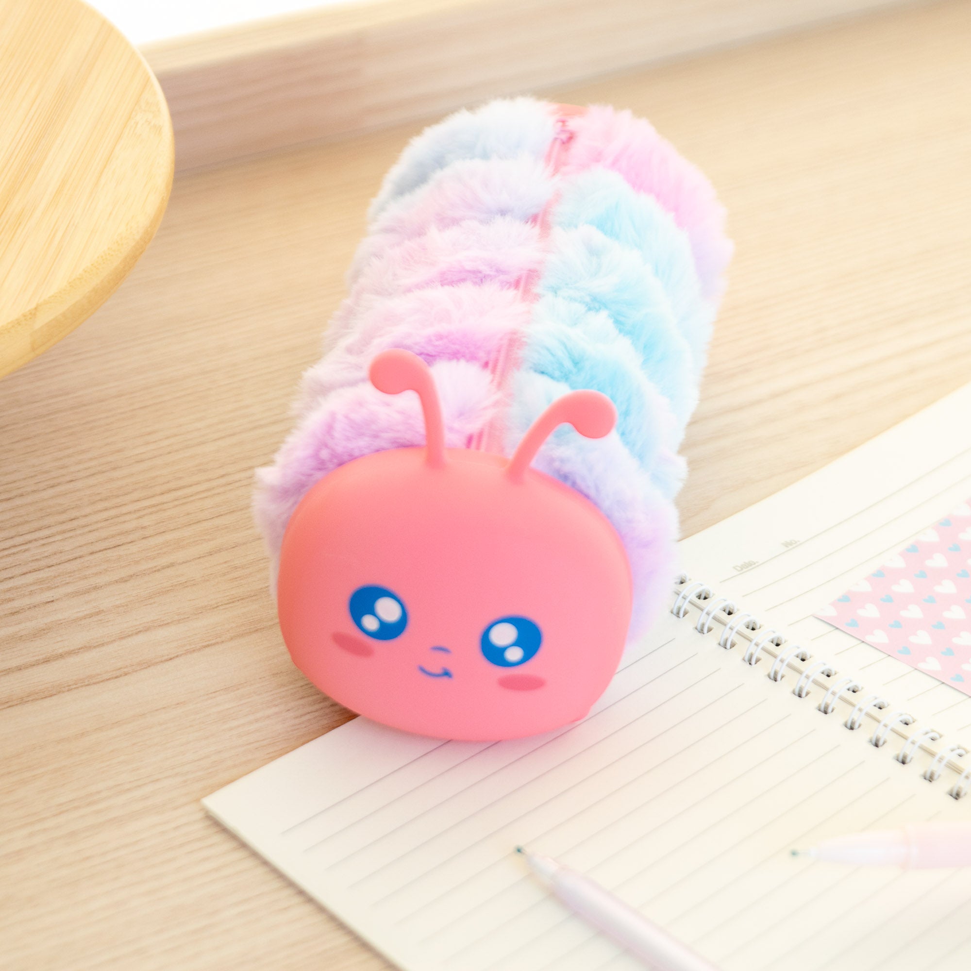 Trousse en Peluche & Silicone Chenille