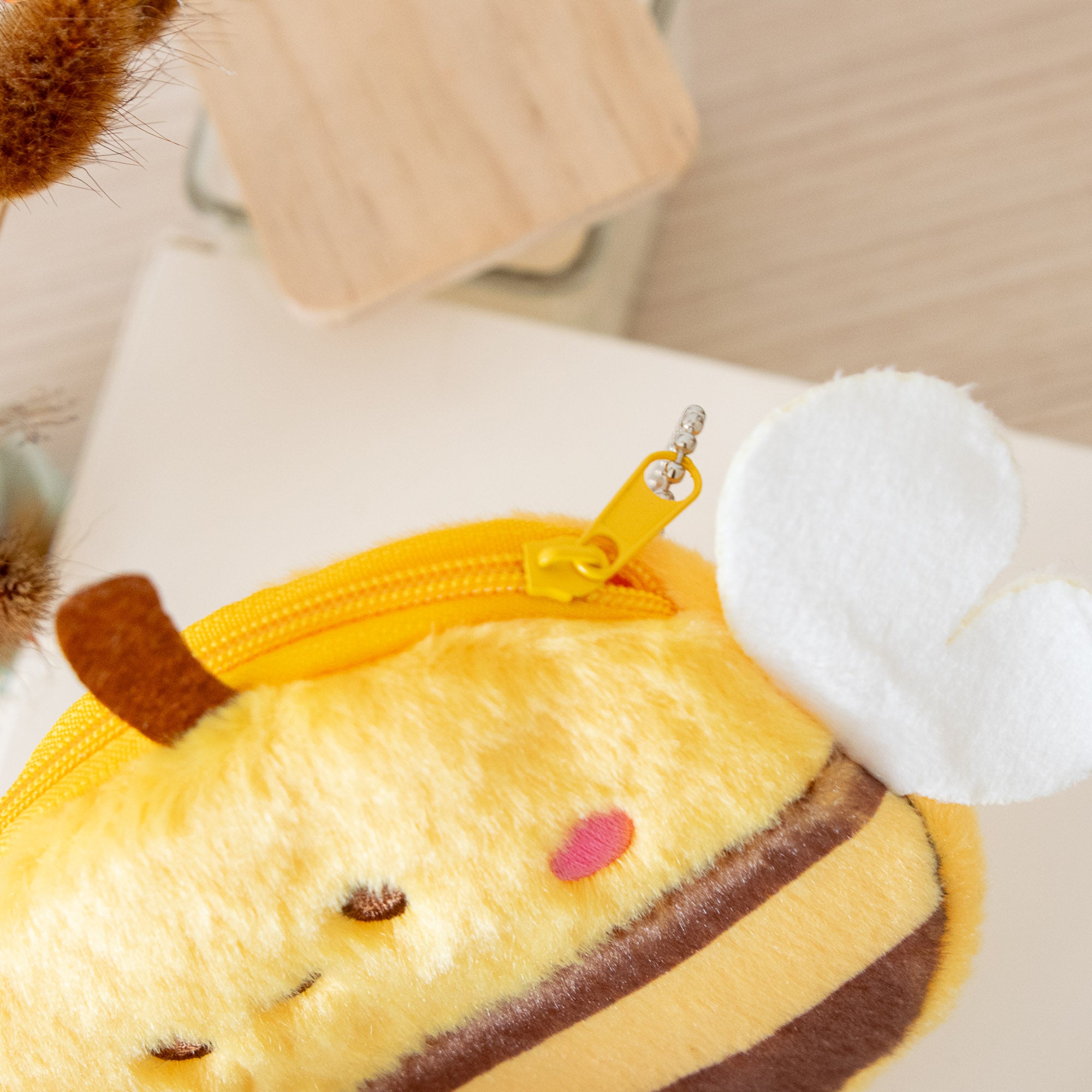 Porte Monnaie Peluche Abeille